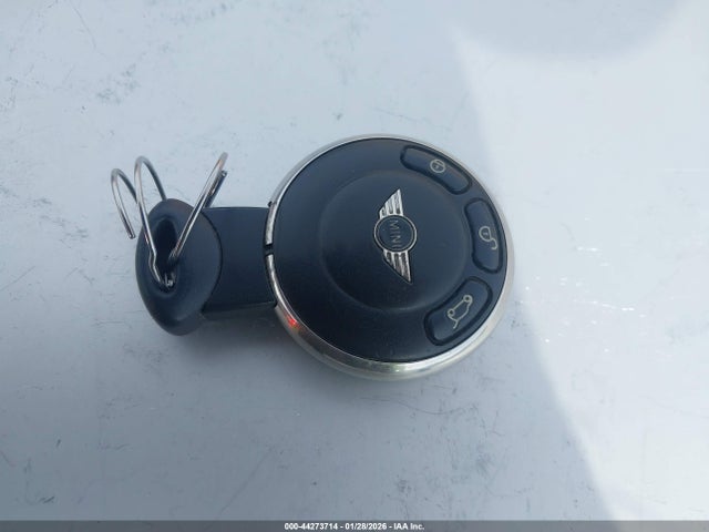 2008 MINI COOPER WMWMF33588TT63050 Photo 10