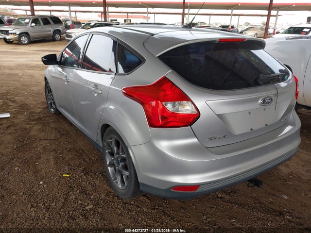 1FADP3K27EL239392 Ford FOCUS SE