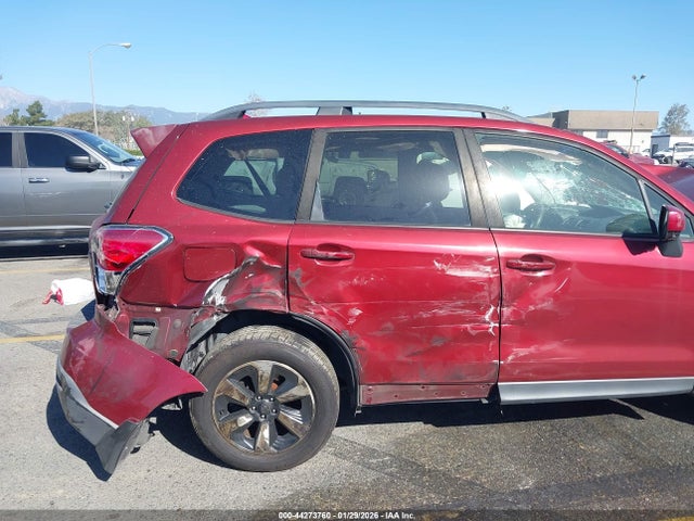 Subaru Forester 2.5i Premium 2017 JF2SJAEC0HH560047 Image 18