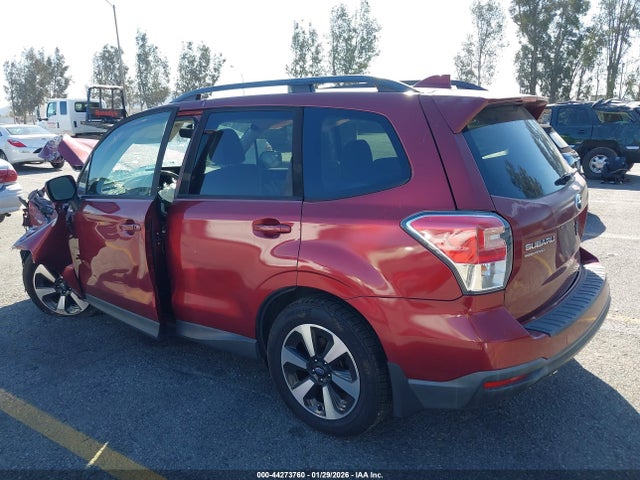 Subaru Forester 2.5i Premium 2017 JF2SJAEC0HH560047 Image 3