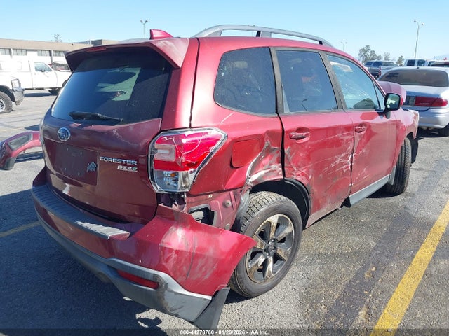 Subaru Forester 2.5i Premium 2017 JF2SJAEC0HH560047 Image 4