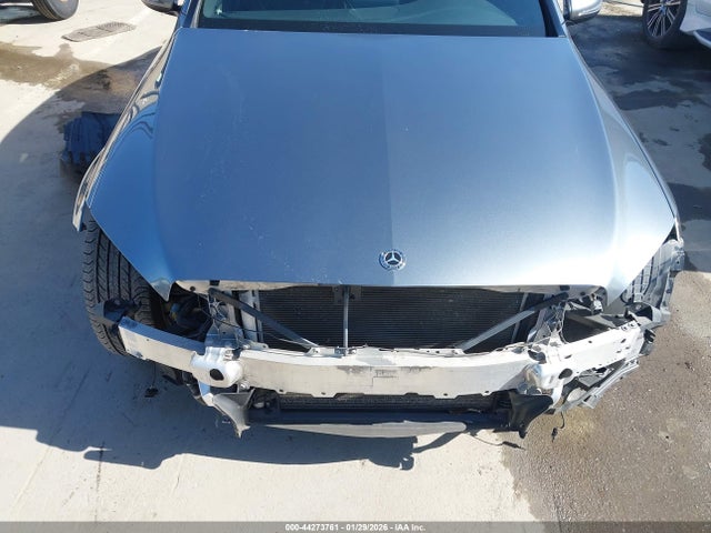 55SWF4JBXJU280298 Mercedes-Benz C 300