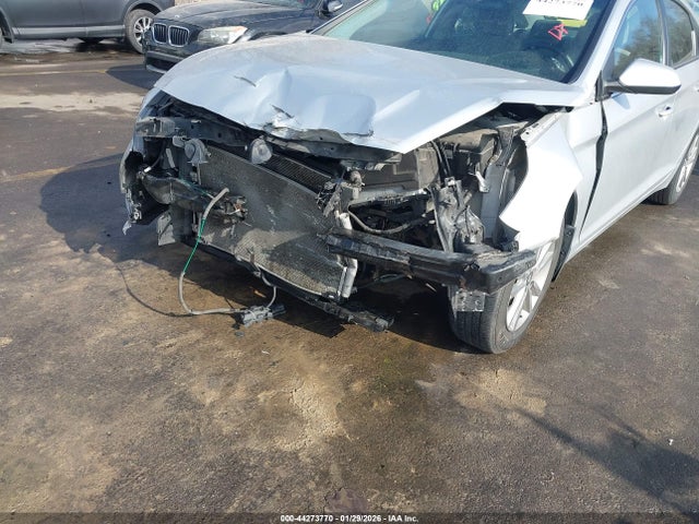 5NPE24AFXGH407184 Hyundai SONATA SE
