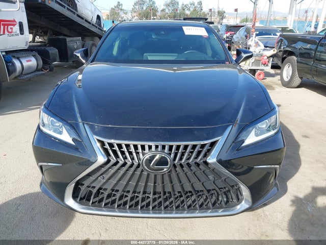58ADA1C11RU043796 Lexus ES 300H