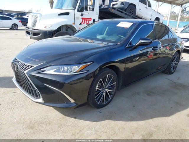 58ADA1C11RU043796 Lexus ES 300H
