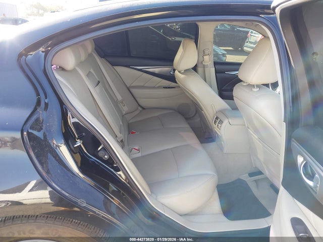 JN1EV7AP2HM739373 Infiniti Q50 3.0t Premium