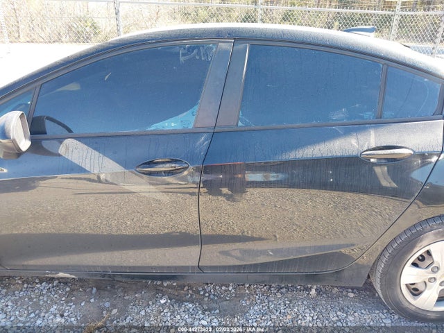 1G1BC5SM7J7118562 Chevrolet Cruze Ls Auto