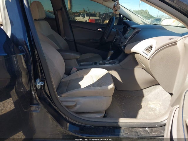 1G1BC5SM7J7118562 Chevrolet Cruze Ls Auto