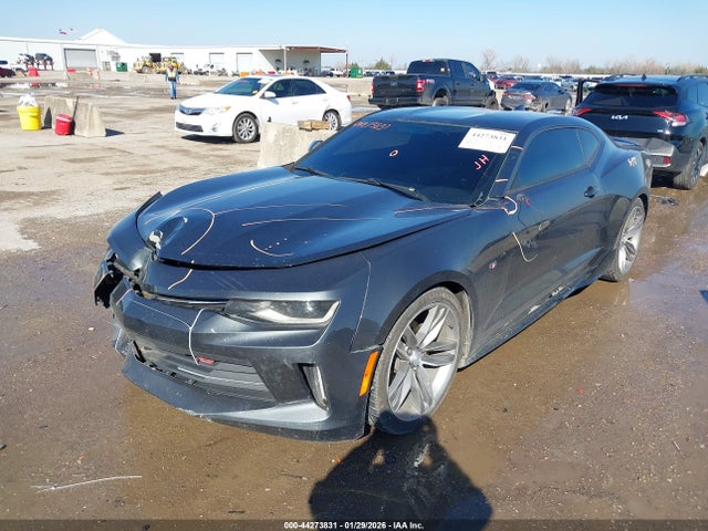 2018 CHEVROLET CAMARO 1G1FB1RS0J0189502 Photo 1