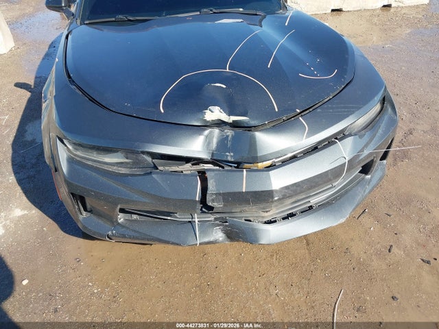 2018 CHEVROLET CAMARO 1G1FB1RS0J0189502 Photo 5