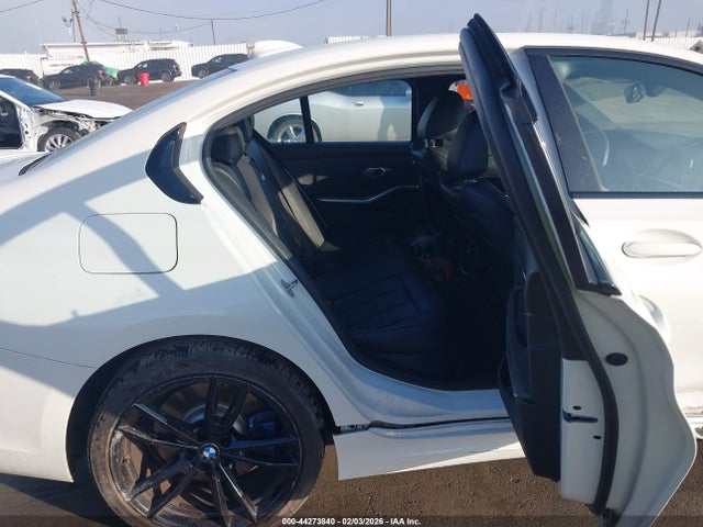 WBA5U7C03LA232313 BMW 3 Series M340i