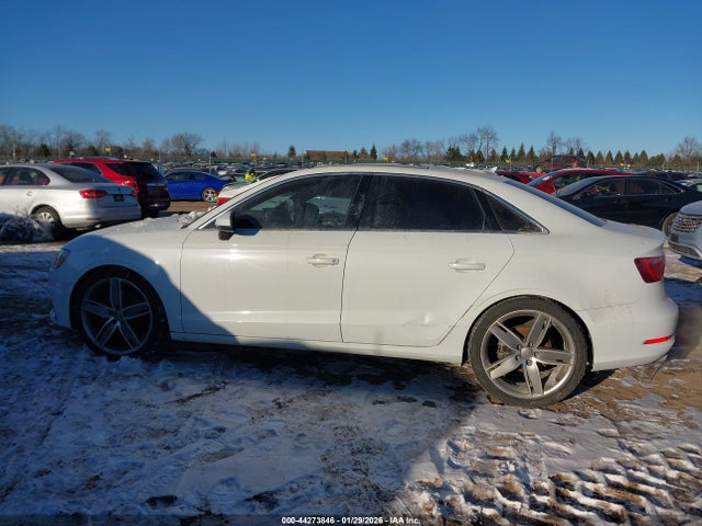 44273846 :رقم المزاد ، WAUC7GFF9G1069624 vin ، 2016 Audi A3 1.8t Premium مزاد بيع