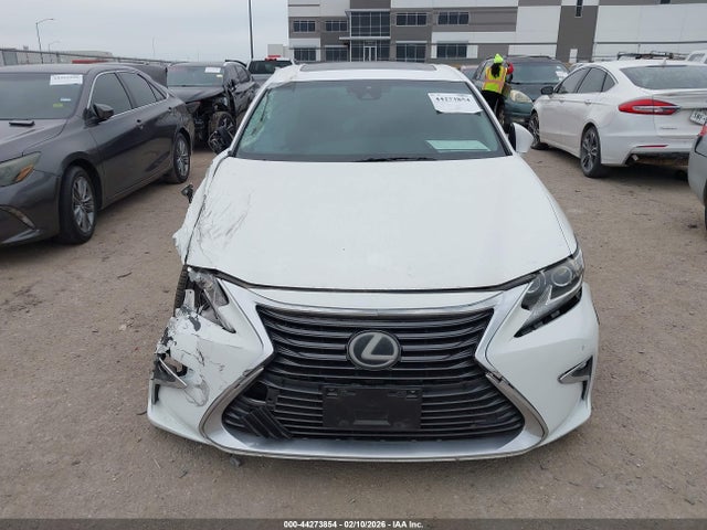 2016 Lexus Es 350 მანქანა იყიდება აუქციონზე, vin: 58ABK1GG9GU029998, აუქციონის ნომერი: 44273854