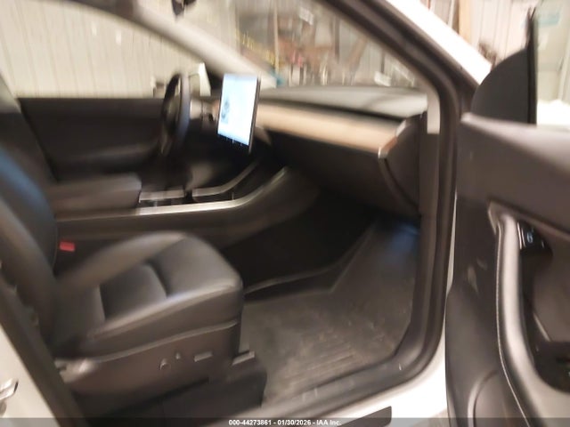 2021 TESLA MODEL Y 5YJYGDEE9MF118694 Photo 4