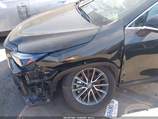 2T2AGCEZ2NC002737 Lexus NX 350