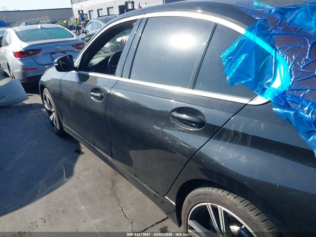 3MW5R1J06N8C23041 BMW 330I