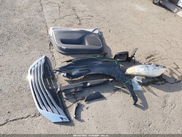 5TDYK3DCXFS670423 Toyota Sienna Xle 8 Passenger