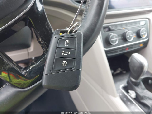 44273956 :رقم المزاد ، 1V2LR2CA5KC614612 vin ، 2019 Volkswagen Atlas 3.6l V6 Se مزاد بيع