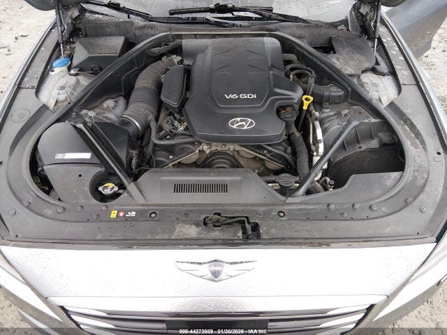 KMHGN4JE5FU040038 Hyundai Genesis 3.8