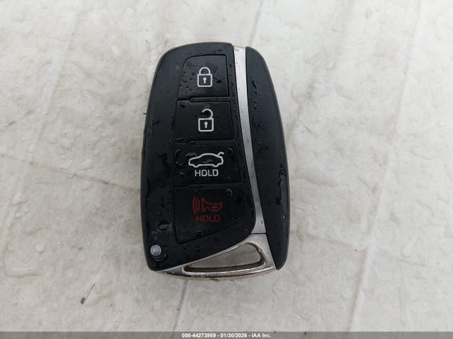 KMHGN4JE5FU040038 Hyundai Genesis 3.8
