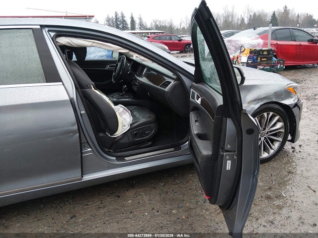 KMHGN4JE5FU040038 Hyundai Genesis 3.8