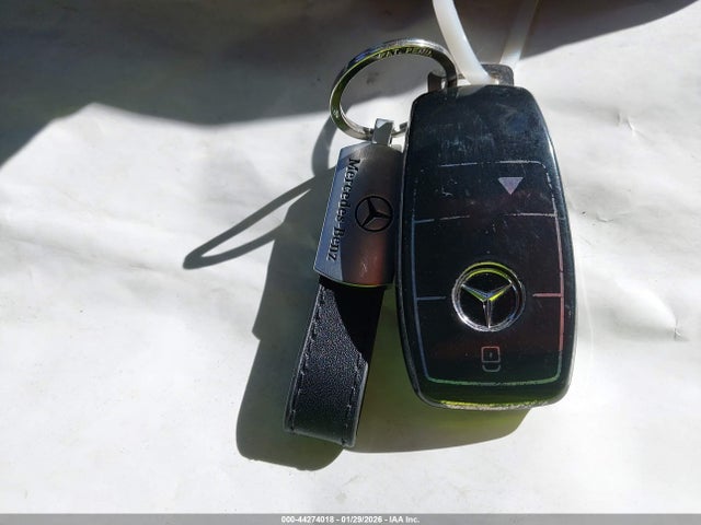 44274018 :رقم المزاد ، W1KZF8DB8PB185371 vin ، 2023 Mercedes-benz E 350 مزاد بيع