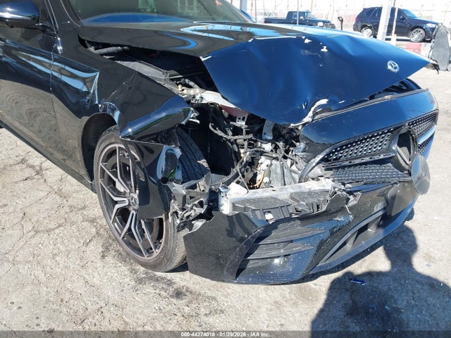 44274018 :رقم المزاد ، W1KZF8DB8PB185371 vin ، 2023 Mercedes-benz E 350 مزاد بيع