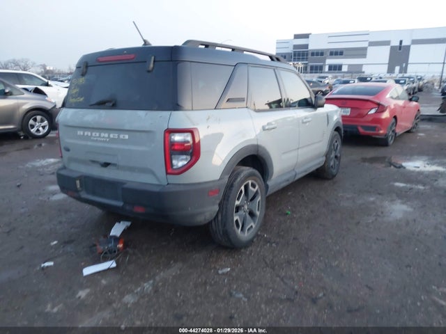 2022 FORD BRONCO SPORT 3FMCR9C63NRE28588 Photo 3
