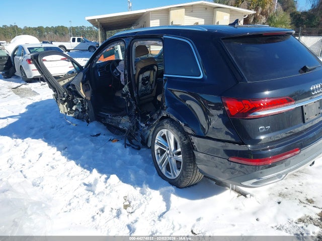 2020 AUDI Q7 WA1LXAF79LD000279 Photo 2
