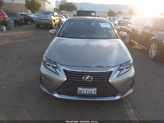 58ABK1GG7JU116323 Lexus ES 350