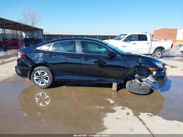 2018 Honda Civic Lx მანქანა იყიდება აუქციონზე, vin: 2HGFC2F50JH606008, აუქციონის ნომერი: 44274047