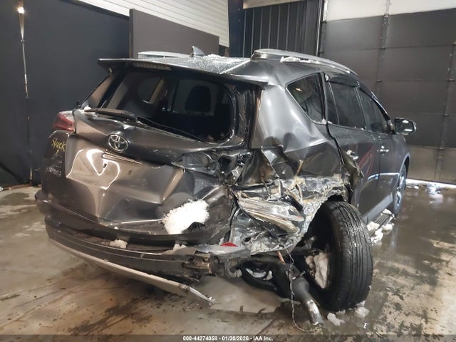 Aukcja sprzedaży 2018 Toyota Rav4 Xle, vin: 2T3RFREV4JW754496, numer aukcji: 44274058