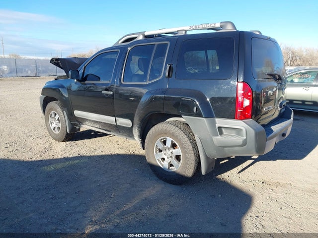 2011 NISSAN XTERRA 5N1AN0NW7BC518798 Photo 2