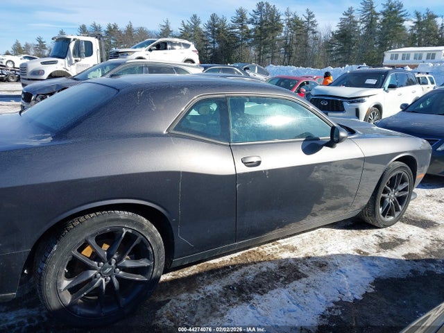2C3CDZKGXMH611076 Dodge Challenger Gt Awd