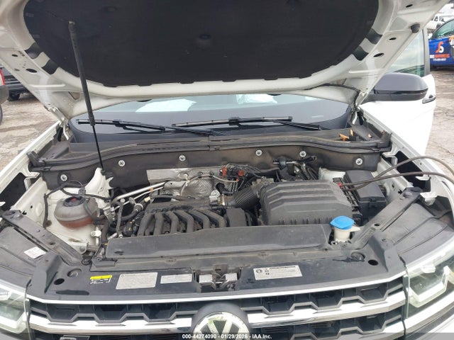 44274090 :رقم المزاد ، 1V2SR2CA2KC588692 vin ، 2019 Volkswagen Atlas 3.6l V6 Sel R-line مزاد بيع