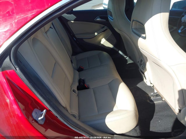 44274117 :رقم المزاد ، WDDSJ4EB2EN059820 vin ، 2014 Mercedes-benz Cla 250 مزاد بيع