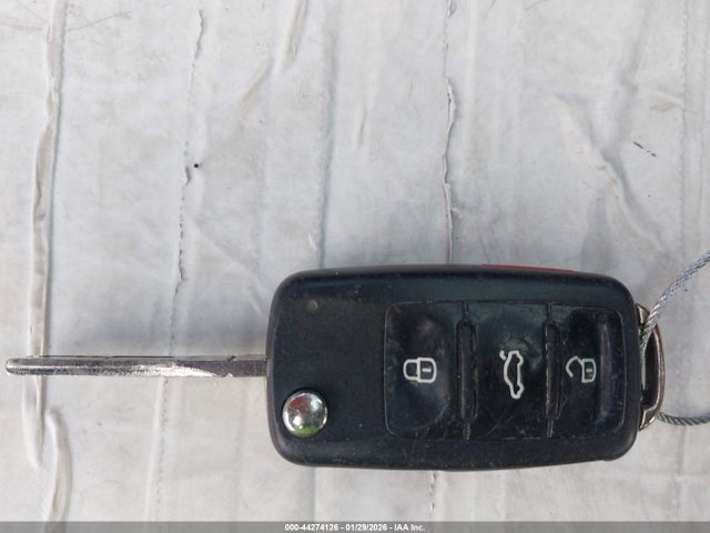 3VWD17AJ2EM412906 Volkswagen Jetta 1.8t Se