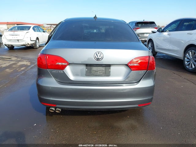 3VWD17AJ2EM412906 Volkswagen Jetta 1.8t Se