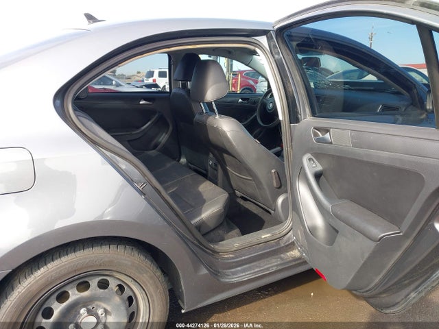 3VWD17AJ2EM412906 Volkswagen Jetta 1.8t Se