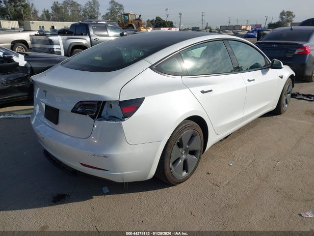2023 TESLA MODEL 3 5YJ3E1EA7PF518138 Photo 3