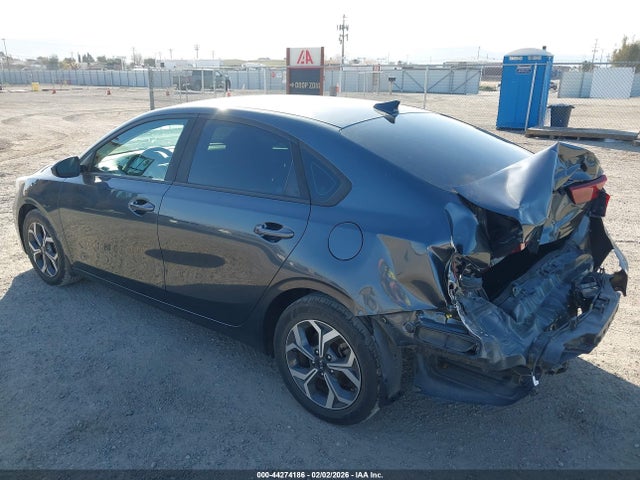 3KPF24AD5KE016086 KIA Forte Lxs