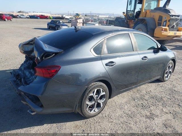 3KPF24AD5KE016086 KIA Forte Lxs
