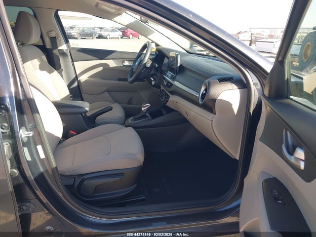 3KPF24AD5KE016086 KIA Forte Lxs