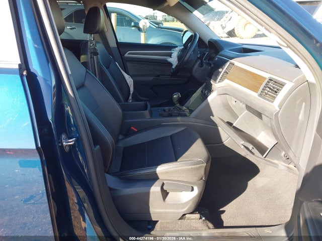 2021 Volkswagen Atlas 3.6l V6 Se W/technology მანქანა იყიდება აუქციონზე, vin: 1V2HR2CA4MC547168, აუქციონის ნომერი: 44274196