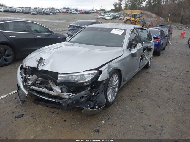 2018 BMW 740I WBA7E2C5XJG742642 Photo 1