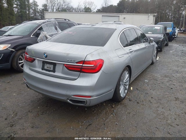 2018 BMW 740I WBA7E2C5XJG742642 Photo 3