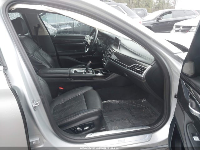 2018 BMW 740I WBA7E2C5XJG742642 Photo 4