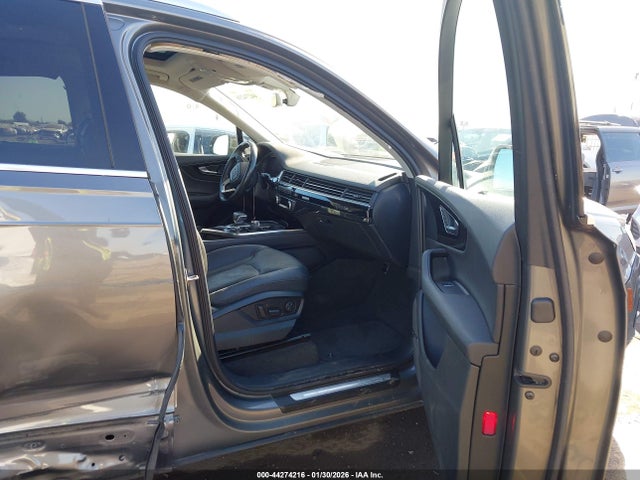 2017 AUDI Q7 WA1VAAF74HD002331 Photo 4