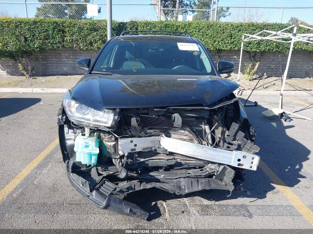 5TDZARFH6KS061455 Toyota Highlander Le