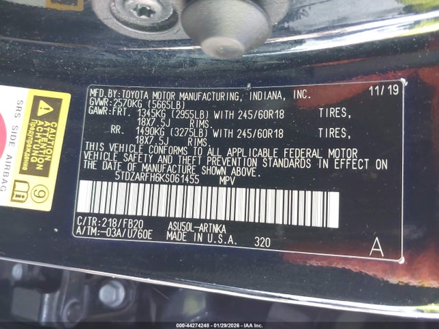 5TDZARFH6KS061455 Toyota Highlander Le